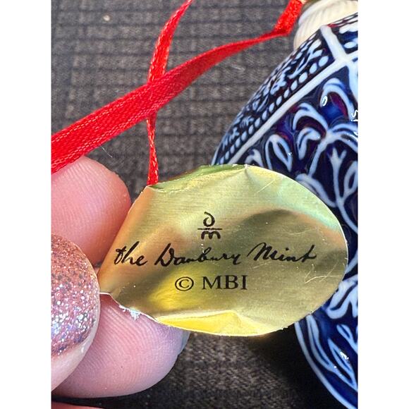 Danbury Mint First Annual German Teardrop Blue Ornament A Bavarian Christmas - Picture 4 of 11